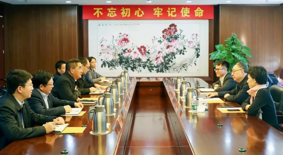姜仁锋会见中国国新党委委员、总会计师刘学诗 